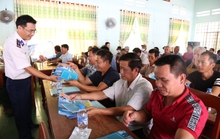 Tuyên truyền chống khai thác thuỷ sản bất hợp pháp cho ngư dân Quảng Ngãi