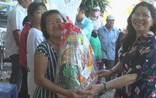 Tấm lòng chị đẹp như hoa