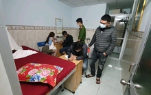 Bắt quả tang nhiều cặp đôi đang mây mưa trong quán massage