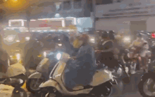 TP HCM: Giao thông hỗn loạn vì mưa