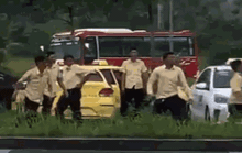 Nhóm tài xế taxi đánh bất tỉnh đồng nghiệp tại sân bay Phú Quốc