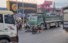 Đồng Nai: Nữ sinh bị xe ben tông tử vong khi đi học về, giao thông ùn ứ trên Quốc lộ 1