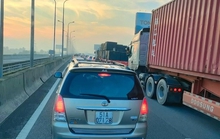 Ùn ứ ở khu vực trạm thu phí cao tốc  TP HCM - Long Thành-Dầu Giây