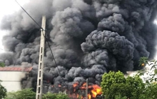 Xưởng chăn ga gối đệm bất ngờ bốc cháy dữ dội, 3 mẹ con tử vong