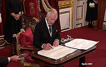 Vua Charles III chính thức lên ngôi