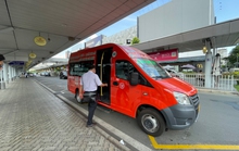 Xe đưa đón ở Tân Sơn Nhất sắp hết bát nháo