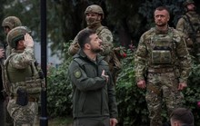 Chuyến thăm bất ngờ của tổng thống Ukraine