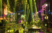 Tạm đình chỉ hoạt động karaoke “lờn mặt” ở Cà Mau