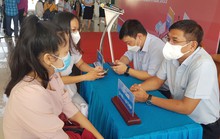 MƯỢN HỒ SƠ NGƯỜI KHÁC ĐI LÀM: Coi chừng mất trắng quyền lợi