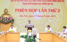 Thủ tướng: Rất sốt ruột với tình trạng ách tắc giao thông ở TP HCM và Hà Nội