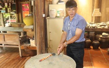 Người lưu giữ hơn 5 vạn cổ vật siêu độc ở xứ Thanh