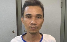 Hung hãn cầm xiên thịt đuổi hàng xóm, đâm công an