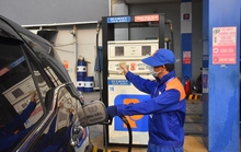 Xăng dầu lại trục trặc về nguồn cung (*): Tiến tới rút ngắn chu kỳ điều hành giá