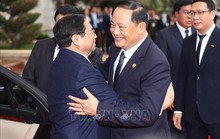 Thủ tướng Lào Sonexay Siphandone đón, hội đàm với Thủ tướng Phạm Minh Chính