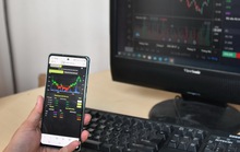 Cổ phiếu hôm nay 13-1: Khối ngoại bất ngờ xả hơn 3.000 tỉ đồng cổ phiếu Eximbank