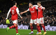 2 bàn định đoạt đại chiến, Arsenal bay cao trên đỉnh Ngoại hạng Anh