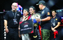 “Nữ hoàng Muay Thái” chinh phục MMA