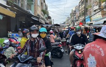 Chợ, siêu thị đông khách kỷ lục