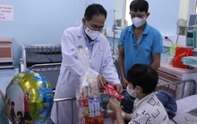 Mang mùa xuân vào bệnh viện