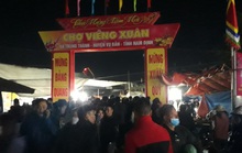 Biển người xuyên đêm đi chợ Viềng mua may bán rủi