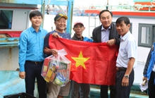 Khánh Hoà: Đồng hành cùng ngư dân ra khơi bám biển đầu năm