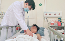 Pháo tự chế phát nổ khiến thiếu niên 14 tuổi bỏng mặt, 2 tay và chân, nghi tổn thương tim