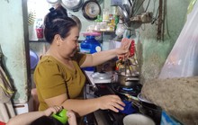 Người lao động chịu sức ép kép