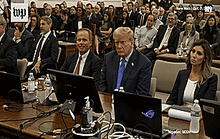 Ông Donald Trump lật ngược thế cờ trong vụ kiện ở New York?