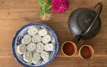 CUỘC THI VIẾT HƯƠNG VỊ TẾT: Gõ bánh phục linh, nhớ ngoại