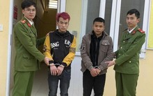 Rải gạch đá, cầm hung khí chặn người đi đường, cưỡng đoạt tài sản