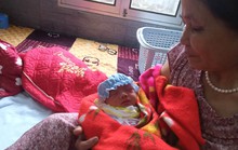 Hà Tĩnh: Bé sơ sinh bị bỏ rơi kèm lời nhắn nhờ nuôi nấng giúp
