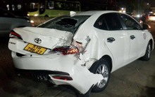 Tai nạn liên hoàn ở TP HCM giữa 4 ôtô và 1 xe máy