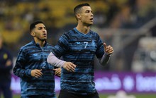 Chờ Cristiano Ronaldo khai hỏa