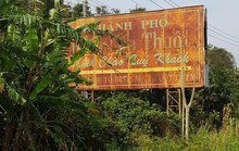 Chậm sửa chữa bảng chào lạ lắm khi lễ hội cà phê cận kề