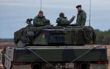 Lô xe tăng Leopard đầu tiên đến Ukraine