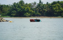 Lật thuyền khiến 13 người gặp nạn: Chưa xác định được thẩm quyền điều tra