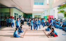 Yêu cầu các trường học tại TP HCM thực hiện nghiêm đeo khẩu trang và khử khuẩn