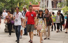 Thông đường cho khách quốc tế