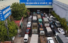 Thêm 1 trung tâm đăng kiểm ở Hà Nội bị khám xét