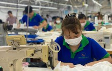 Nỗ lực giữ việc cho công nhân