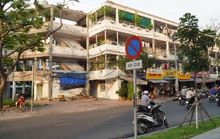 TP HCM: Di dời dân khỏi chung cư Tôn Thất Thuyết sau sự cố sập hành lang