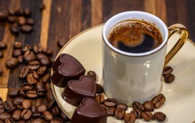 Tác dụng sức khỏe ngạc nhiên của thứ có trong cà phê, trà, chocolate