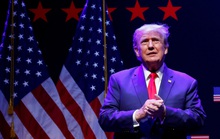 Át chủ bài của ông Trump lộ diện, New York căng thẳng