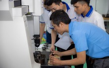 Ra nước ngoài làm việc