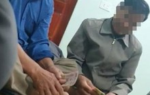 Xôn xao hình ảnh Bí thư Đảng ủy xã nghi đánh bài ăn tiền