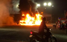 Đồng Nai: 3 xe tải bốc cháy, 1 người tử vong
