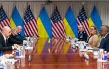 Đề nghị trực tiếp của Thủ tướng Ukraine với Lầu Năm Góc