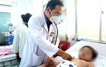 Bé trai 8 tuổi nguy kịch vì uống thuốc quá liều