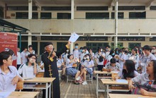 Độc đáo 2.000 học sinh Trường THPT Hùng Vương làm đại sứ du lịch