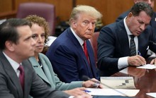 Cựu Tổng thống Donald Trump đến tòa, phủ nhận 34 tội danh